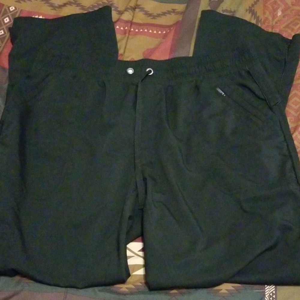 Purple label black scrubs size L